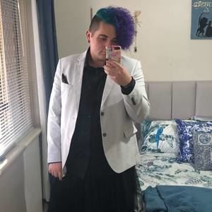 Meet your Posher, Ethan